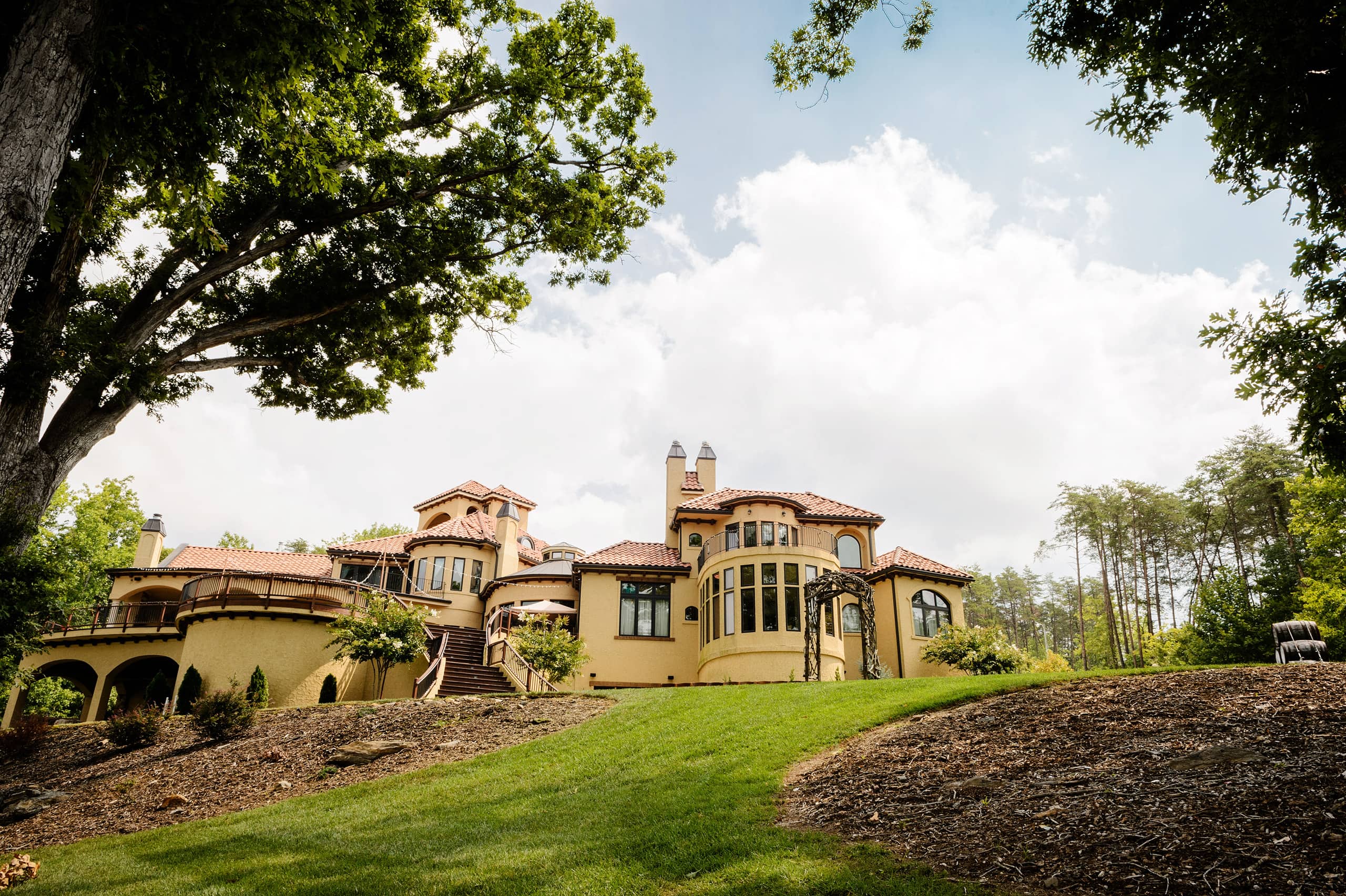 Bella Collina Mansion exterior